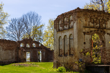 Ruiny starego dworu w Hieronimowie, Podlasie, Polska