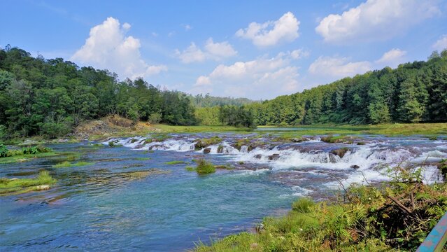 Beautiful scenic landscapes of Pykara Falls