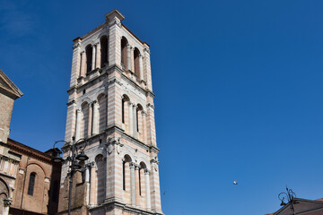 Fototapeta na wymiar Cattedrale di Ferrara 