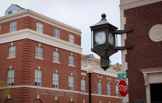 Guthrie Clock
