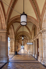 Fototapeta premium Columns of Vienna State Opera house in Austria