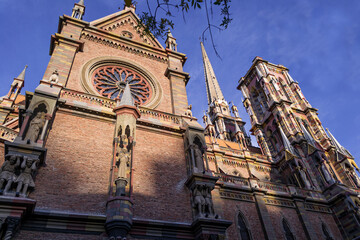 Naklejka premium Fachada lateral de la Iglesia de los Capuchinos, ciudad de Córdoba, Argentina.