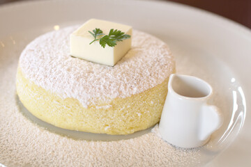 ふわふわで美味しそうなチーズケーキ（カフェレストラン）