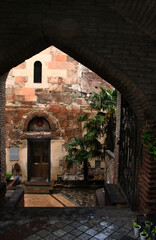 Fototapeta na wymiar entrance to the old church
