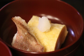 温泉宿の食事、懐石料理