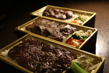 美味しそうな高級焼肉弁当