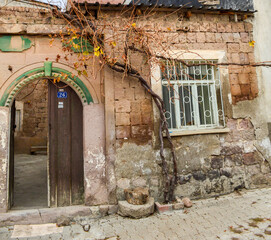kayseri gesi old historical town door © 7