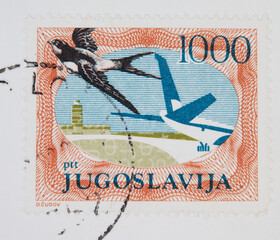 briefmarke stamp vintage retro alt old jugoslavija 1000 schwalbe vogel bird flugzeug plane...