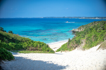 日本沖縄県の離島宮古島有名な観光地砂山ビーチの絶景