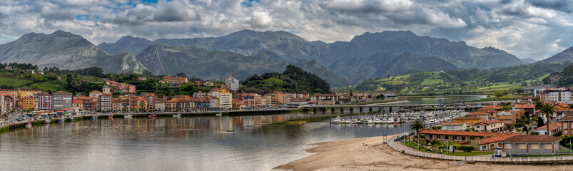 Fototapeta premium panorama view of Ribadesella and the Sella River estuary on the north coast of Spain in Asturias