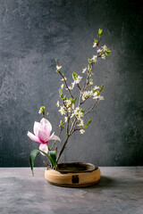 Spring ikebana with white flowers - 504775760