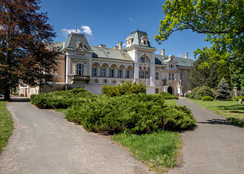 Svetla nad Sazavou castle - view from the garden