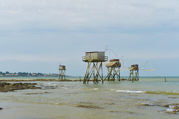 Fototapeta na wymiar Pêcheries plage de Vendée
