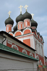 Fototapeta na wymiar Vysokopetrovsky Monastery in Moscow, famous landmark. 