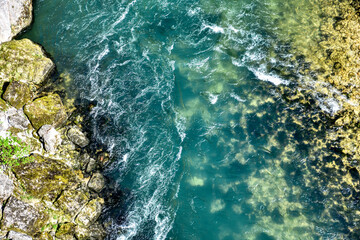 Steyr, Fluss, Steyrdurchbruch, Schlucht, Steyrtal, Eng, Öberösterreich, Durchbruchstrecke, Steyrfluss, wild, ungestüm, rauschen, Gischt, Wellen, Felsen, Felswand, Ufer, Wasser, klar, Grund, Natur, Qua