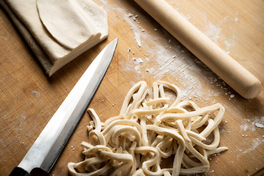 Udon Nudel Herstellung