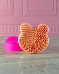 clean brush shape bears