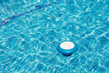 Chlorine float for swimming pools, Floating chlorine dispenser for swimming pools, Floating...