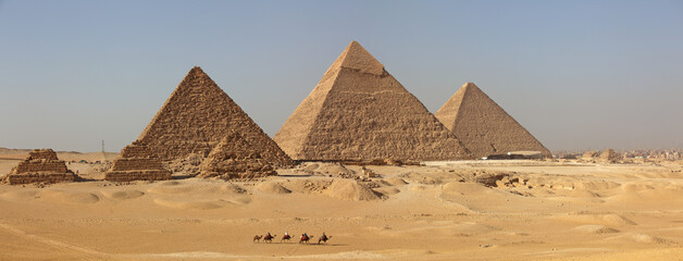 Pyramid complex at Giza, Egypt - obrazy, fototapety, plakaty