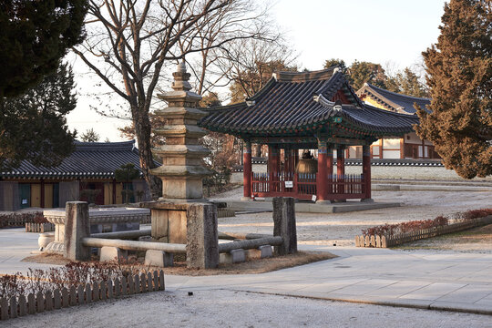 Yongjusa Temple is an old temple in Korea.
