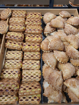 Freshly Baked Sweet Frozen Puff Shortcrust Pastry With Jam, Vanilla Pudding And Cream Cheese In Bakery. Fresh Pocket Pastries Dessert Or Afternoon Snack From Grocery Store