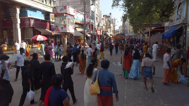 Madurai, Tamil Nadu, India, scene with pilgrims near the Meenakshi Amman Temple