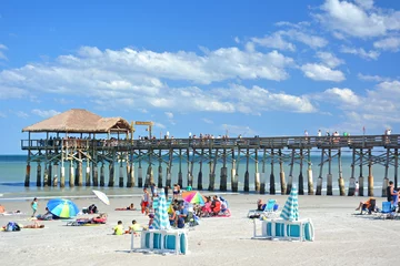 Foto op Plexiglas A warm sunny day at Cocoa Beach pier near Cape Canaveral on Florida's Space Coast © Ryan Tishken
