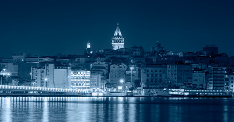 Fototapeta na wymiar Galata Tower, Galata Bridge, Karakoy district and Golden Horn at dusk - Istanbul, Turkey