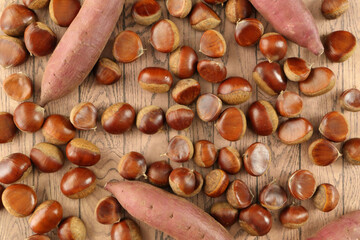 サツマイモと栗による秋のイメージ素材