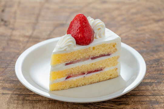ショートケーキ」の写真素材 | 46,150件の無料イラスト画像 | Adobe Stock