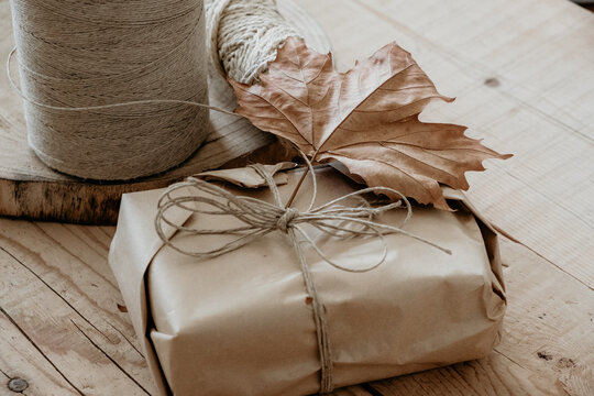 Present wrapping
