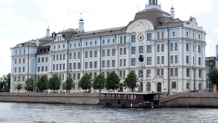 Fototapeta na wymiar Street of St. Petersburg, view from a boat that floats on the river.