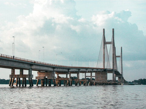 Al&ccedil;a Vi&aacute;ria bridge in Bel&eacute;m, Par&aacute;, Amazon, Brazil.