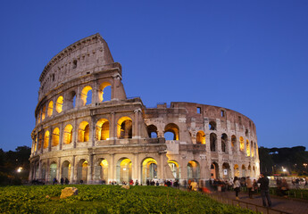 Naklejka premium Colosseum at dusk, Rome, Italy