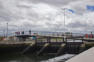 Ria de Aveiro, vista parcial e detalhes da regi&atilde;o do Cais A vela e cais do sal no entorno das Salinas da cidade de Aveiro, Portugal 17 de maio de 2022.