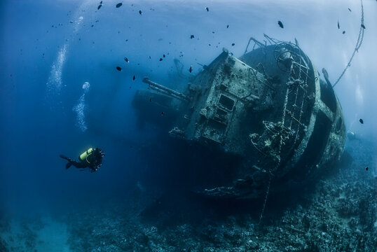 Divers exploring the shipwreck &ldquo;Cedar Pride&rdquo;in the Jordan Red Sea