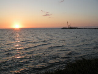 Fototapeta na wymiar sunrise over the sea 04