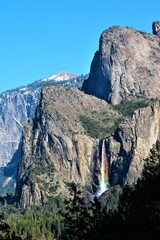 Fototapeta na wymiar Yosemite Rainbow Waterfall