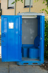 Naklejka premium Mobile Toilette aus Plastik