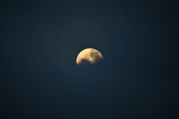 full moon in the sky with clouds beautiful view full moon، giant moon