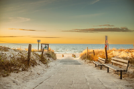 Wyjście na plażę w Karwi.
