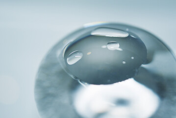 boule de verre et eau