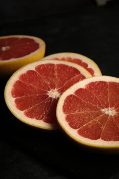 slices of cut grayfruit close-up
