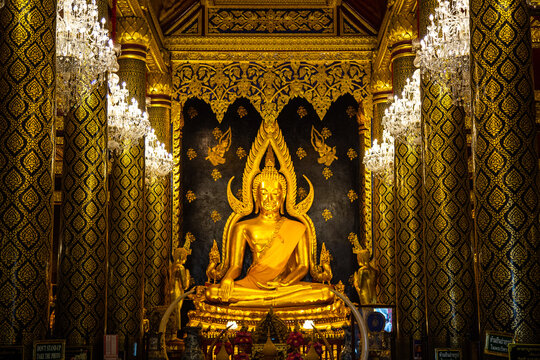 Wat Phra Si Rattana Mahathat Woramahawihan, temple in Phitsanulok, Thailand