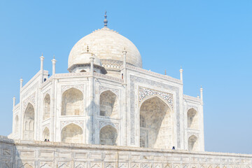 Fototapeta na wymiar Awesome view of the Taj Mahal on blue sky background