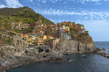 Fototapeta na wymiar Scenic town of Manarola in Cinque Terre, Italy