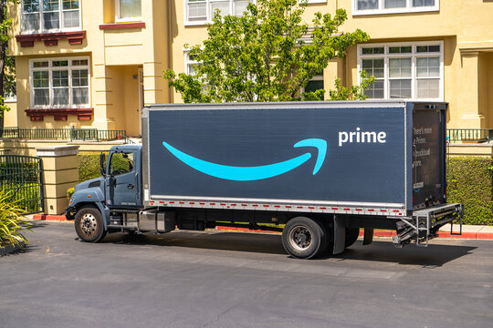 Amazon Truck Images – Browse 905 Stock Photos, Vectors, and Video | Adobe  Stock