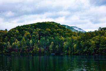 Fototapeta na wymiar Autumn landscape in the Blue Ridge Mountains