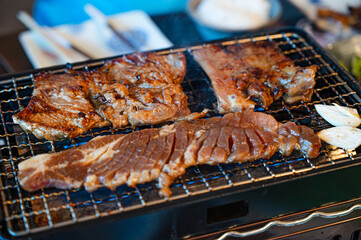 骨付きカルビ　韓国焼肉