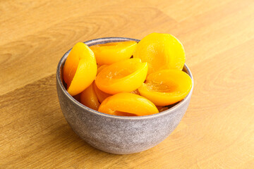 Canned apricot – sweet light dessert